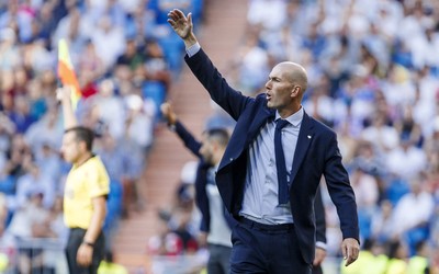 熊猫电竞热评-高尔顿推射